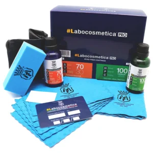 نانو سرامیک STC پوششی 70% فیزیکی و 30% شیمیایی است که آبگریزی عالی و مقاومتی بسیار بالا در برابر خط و خش، نمک جاده، باران اسیدی، قیر، اشعه UV و ... ارائه می دهد