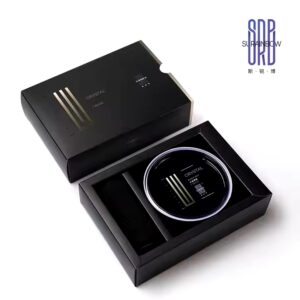 این محصول حاوی پلیمر اکلیریک و رزین سیلیکونی مخصوصی می باشد که می تواند یک لایه محافظ بر روی بدنه خودرو ایجاد نماید