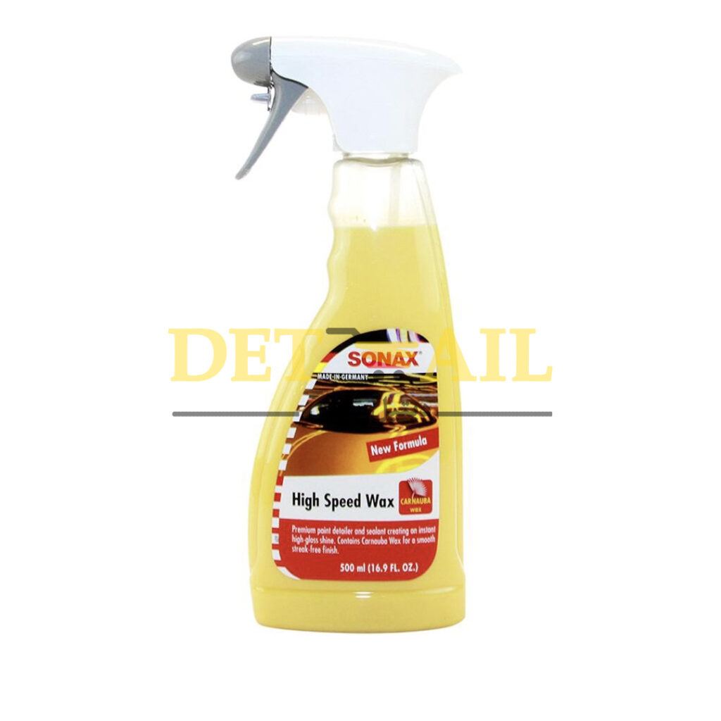 فرمولاسیون 2 در 1 این محصول شامل ترکیبی از واکس کارناوبا (محافظت) و امولسیون مخصوص سیلیکونی (درخشش) می باشد که پوششی با جلوه بدون رگه و فوق العاده درخشان را به ارمغان می آورد.