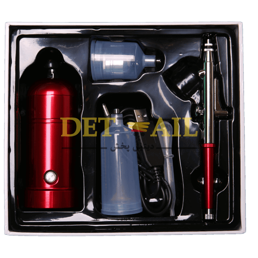 به صورت ترکیبی از فلز و پلاستیک فشرده تشکیل شده است. طراحی بدنه این قلم ایربراش به صورت تفنگی یا همان هفت تیری است که تسلط بیشتری را به کاربر ارائه میکند.