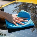 دستمال مخصوص شیشه بدون پرز و بدون ایجاد رد، مناسب پاک‌کردن شیشه خودرو و خانه است. با جذب بالا و کیفیت عالی، شفافیت آینه‌ای را تنها در یک مرحله ارائه می‌دهد.